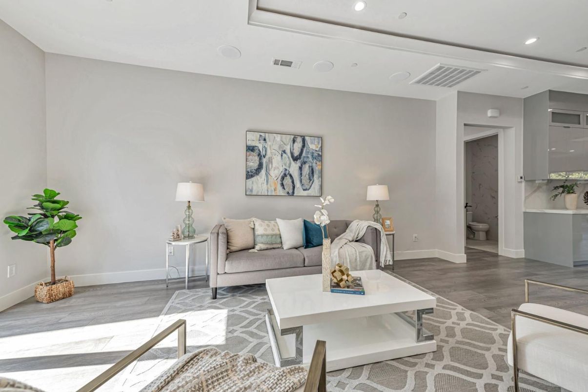 Bathroom, Interior, Living room, Recessed Lighting, Wood Texture Flooring