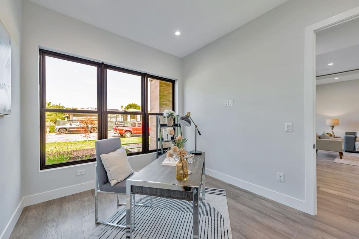 Home Office, Interior, Recessed Lighting, Wood Texture Flooring