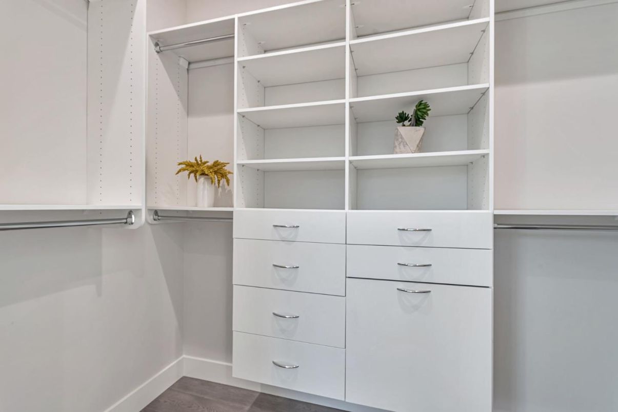 Interior, Walk-in Closets