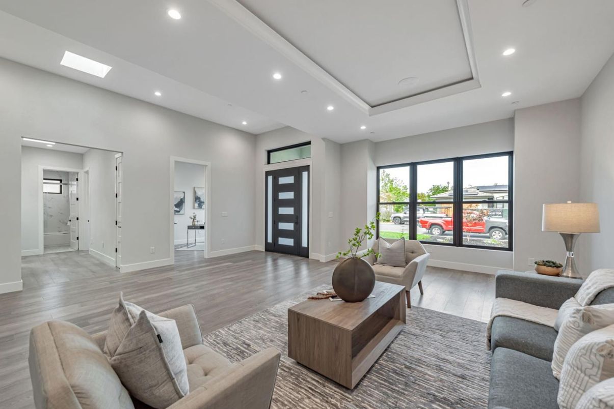 Interior, Living room, Recessed Lighting, Wood Texture Flooring