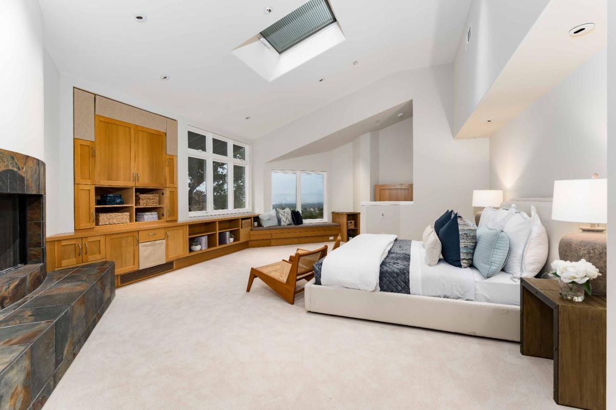 Bedroom, Fireplace, Interior, Recessed Lighting