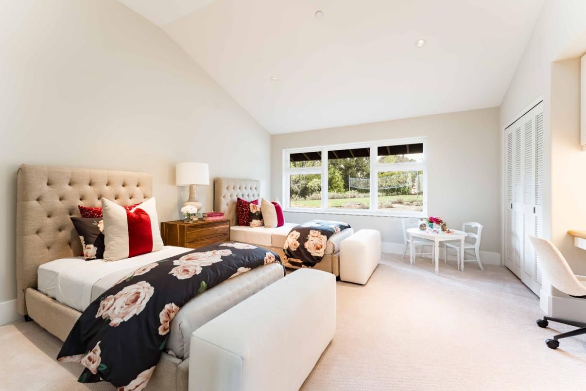 Bedroom, Interior, Living room, Recessed Lighting