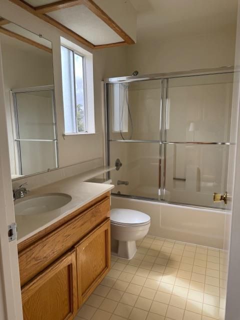 Bathroom, Dual Sink Vanities, Glass Shower, Interior