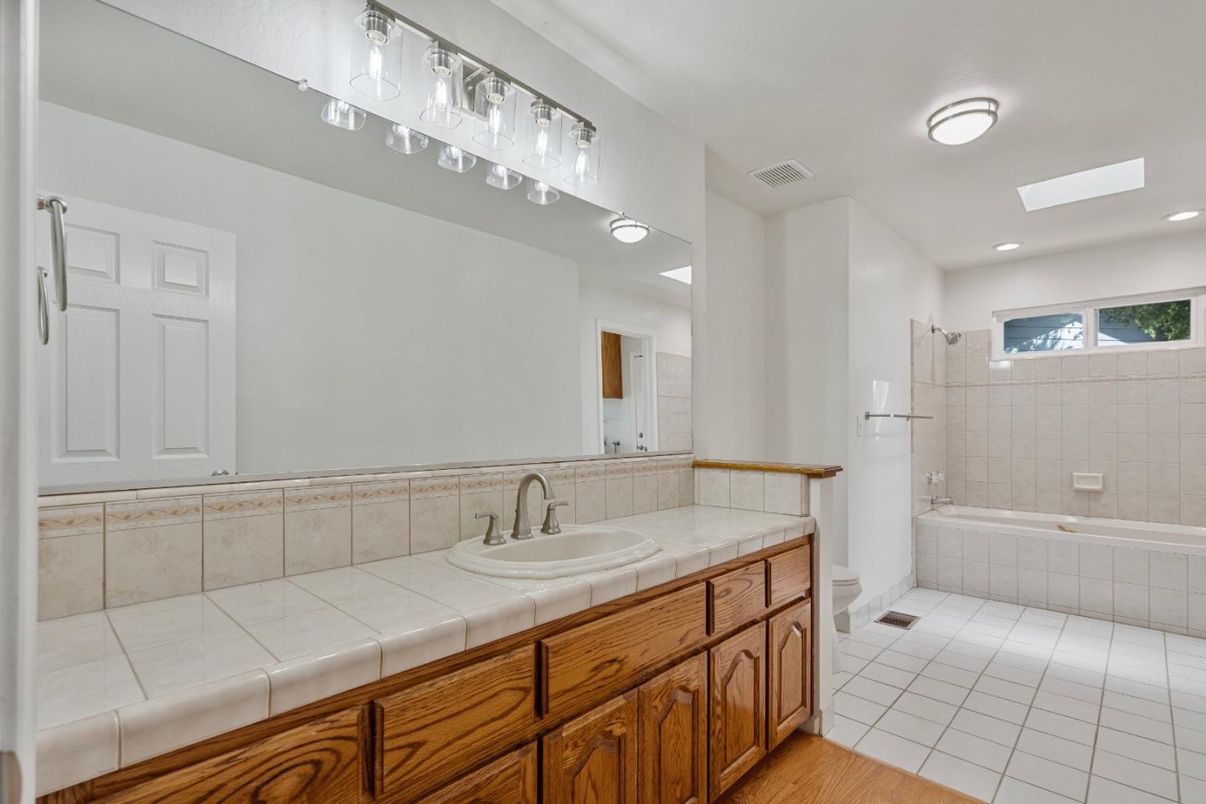 Bathroom, Interior, Recessed Lighting, Tile Countertops