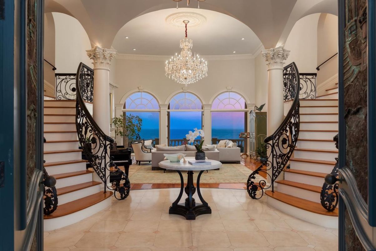 Chandelier, Interior, Living room, Recessed Lighting, Water