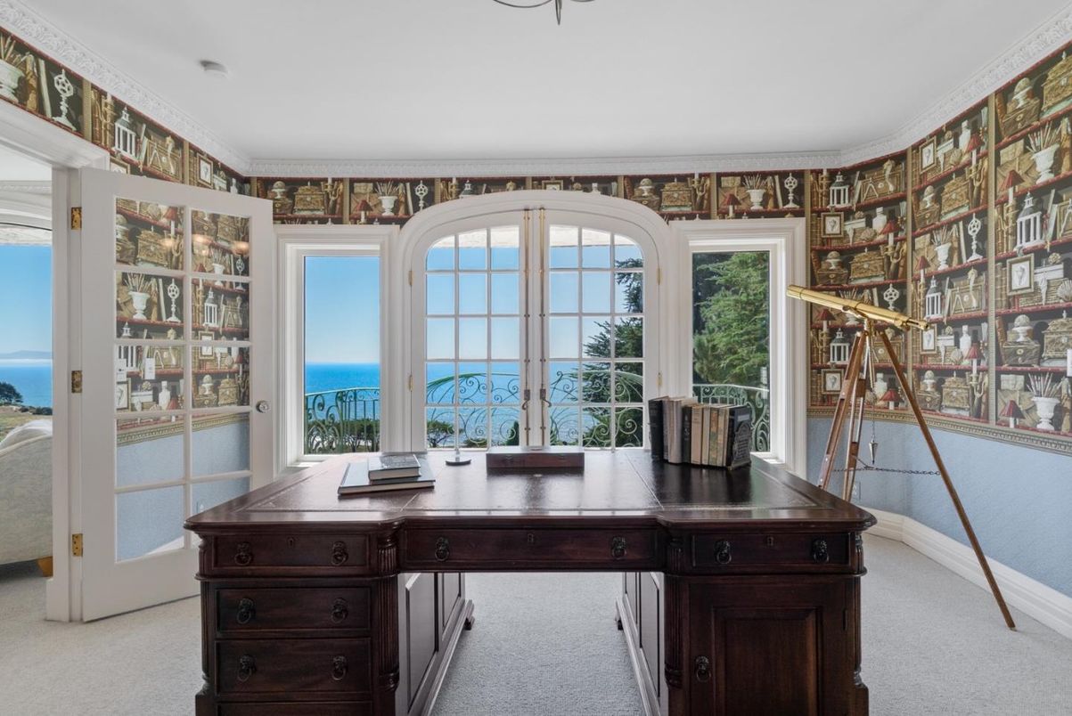 Home Office, Interior, Water