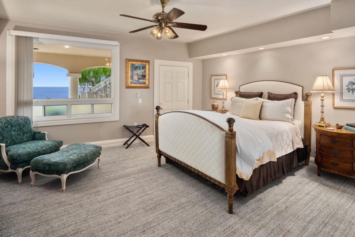 Bedroom, Interior, Recessed Lighting, Water