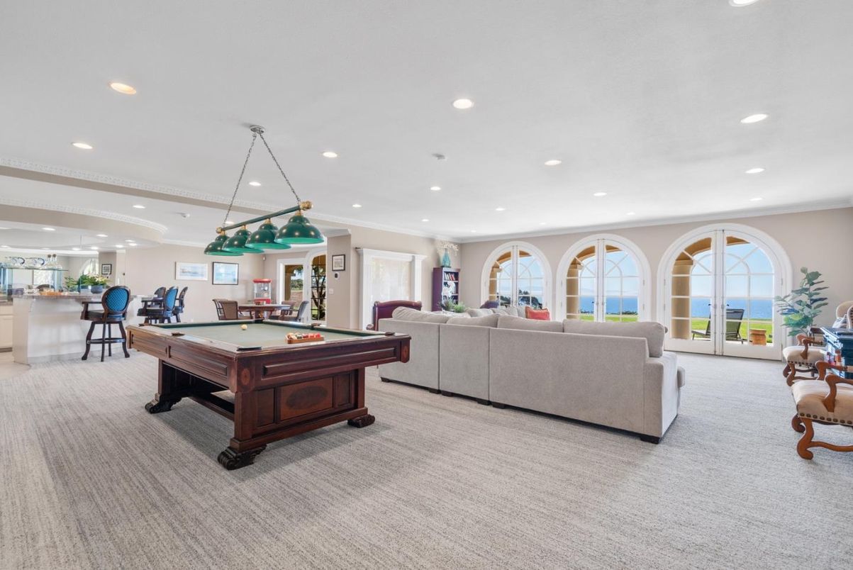 Billiard Table, Game Room, Interior, Living room, Pendant Lights, Recessed Lighting, Water