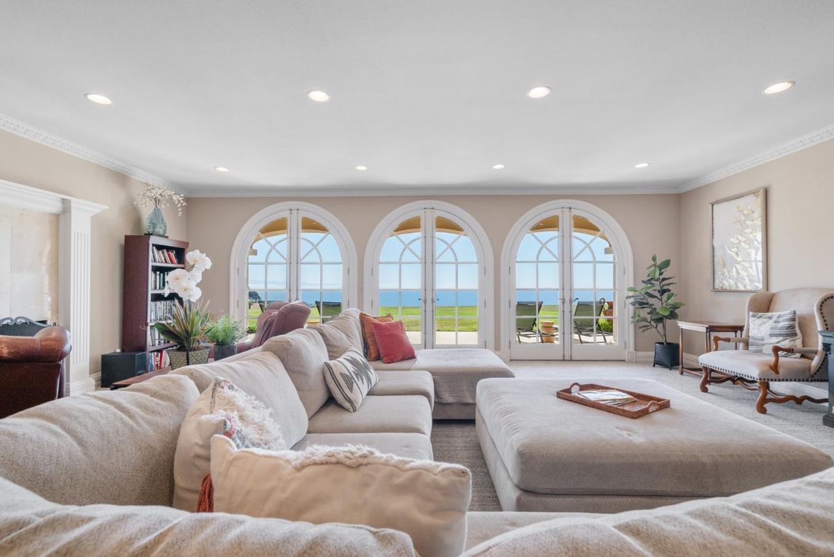 Interior, Living room, Recessed Lighting, Water