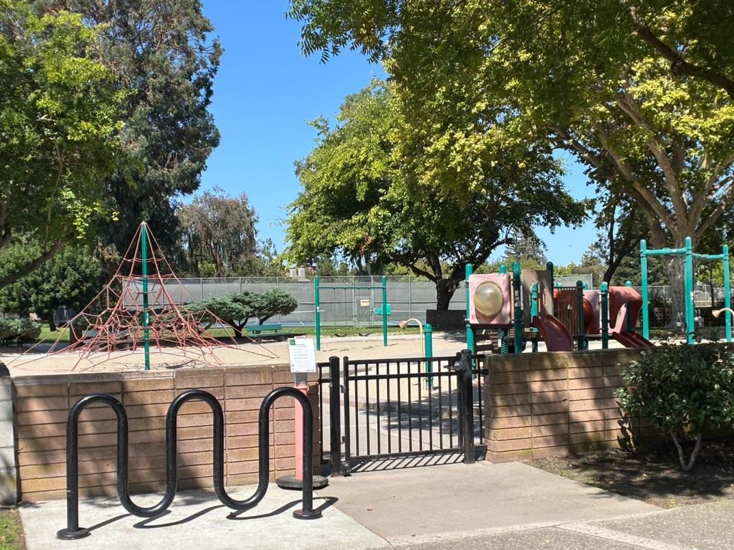 Backyard, Exterior, Playground