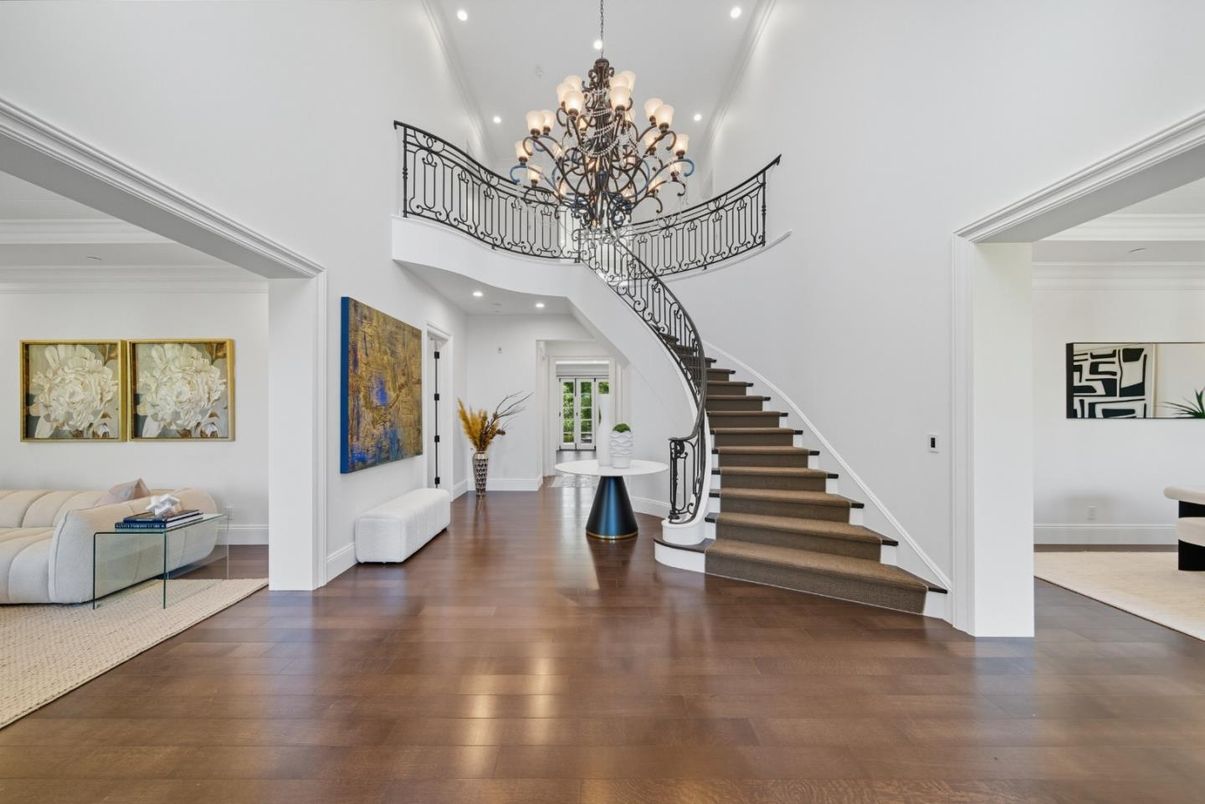 Chandelier, Interior, Recessed Lighting, Wood Texture Flooring
