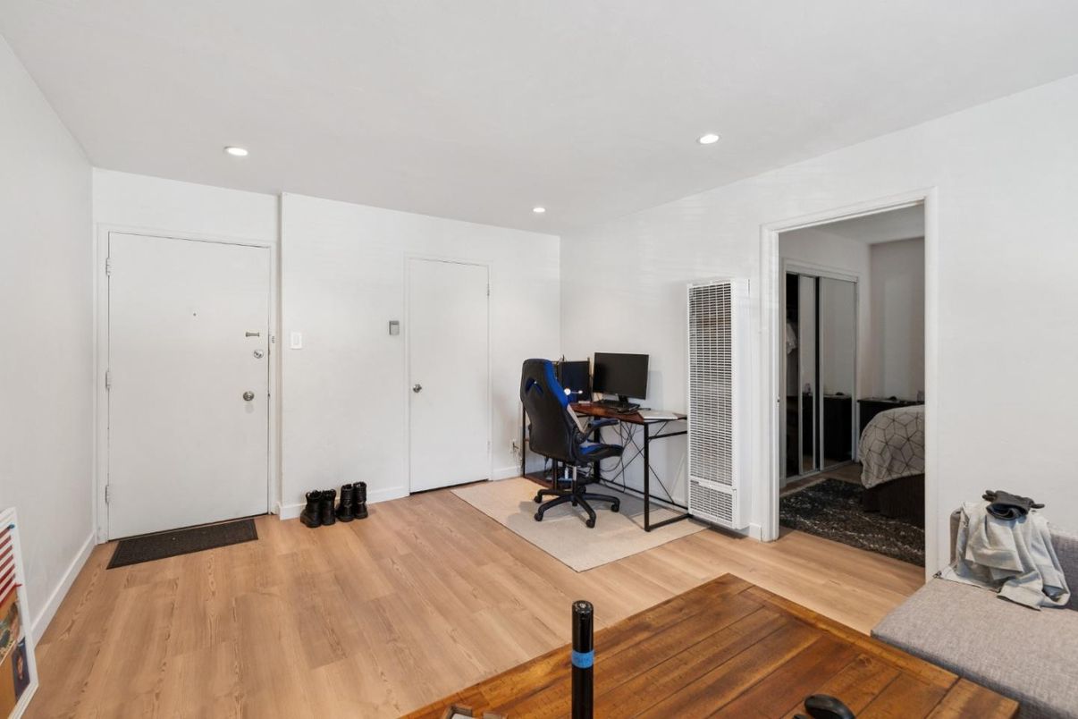 Home Office, Interior, Recessed Lighting, Wood Texture Flooring