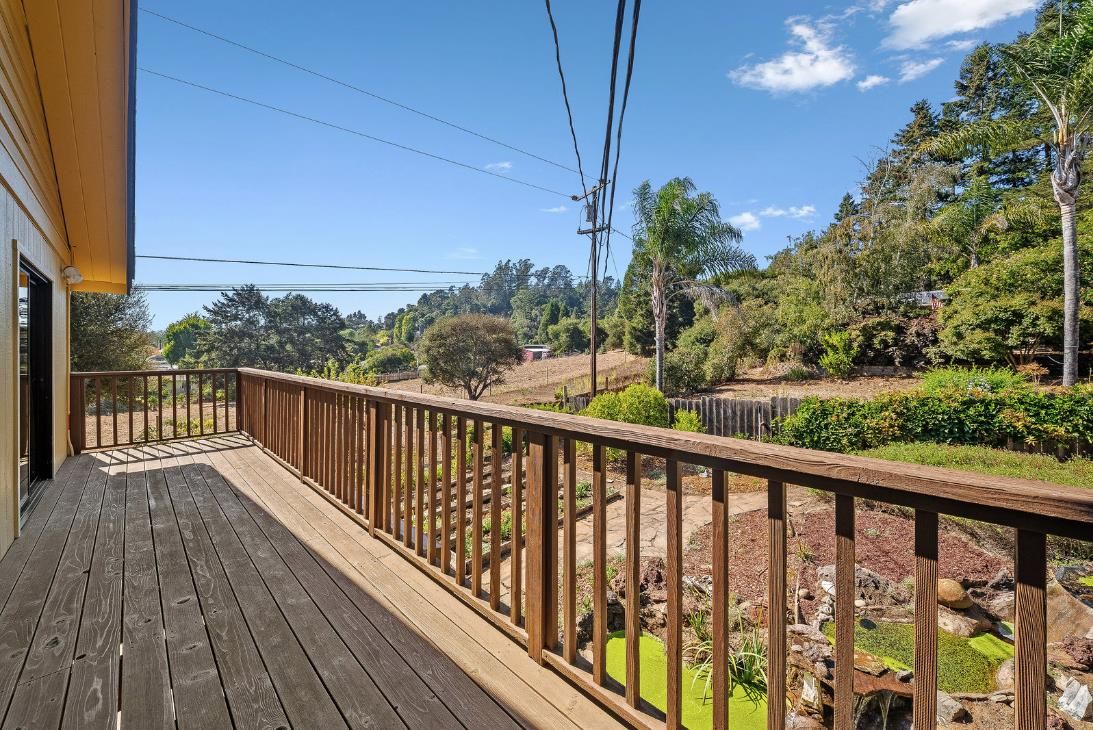 Exterior, Wood Texture Flooring