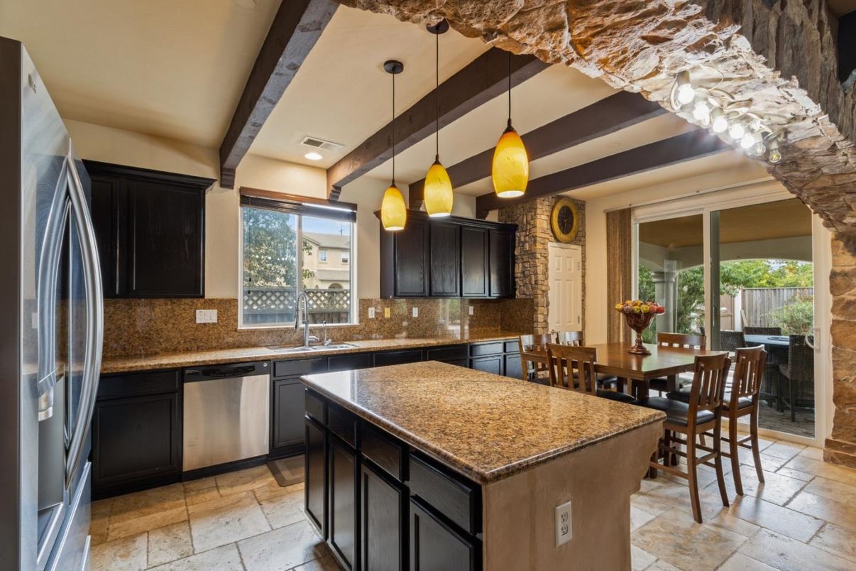 Dining room, Interior, Kitchen, Pendant Lights, Recessed Lighting, Stainless Steel Appliances, Wooden Beams
