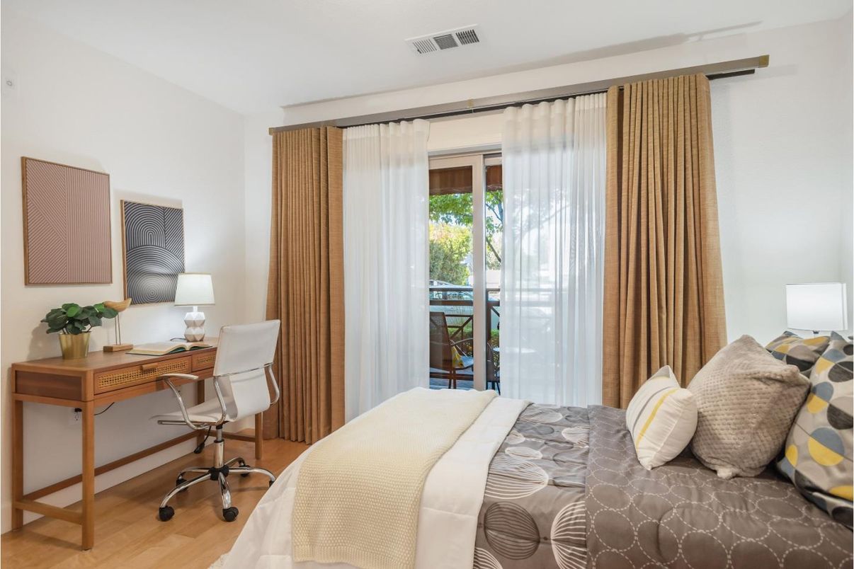 Bedroom, Home Office, Interior, Wood Texture Flooring