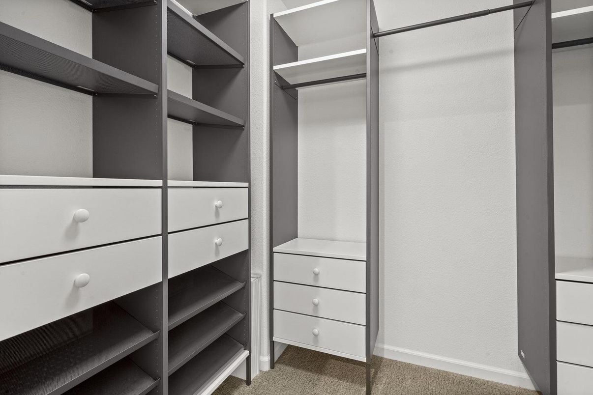 Interior, Walk-in Closets