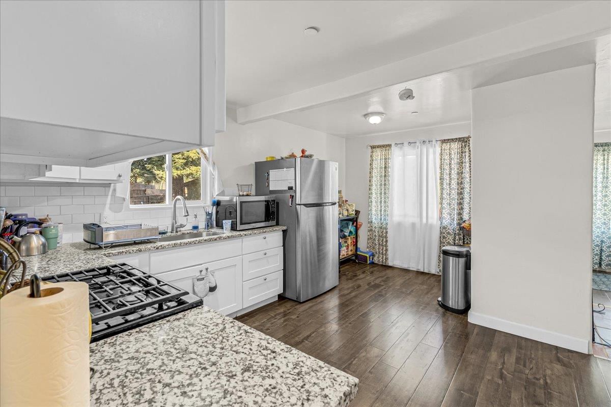 Interior, Kitchen, Wood Texture Flooring