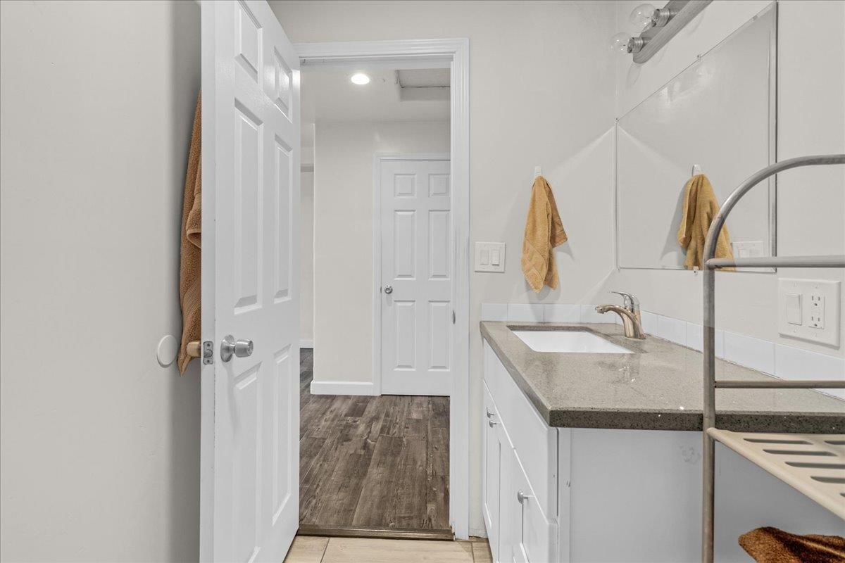 Bathroom, Interior, Recessed Lighting, Wood Texture Flooring