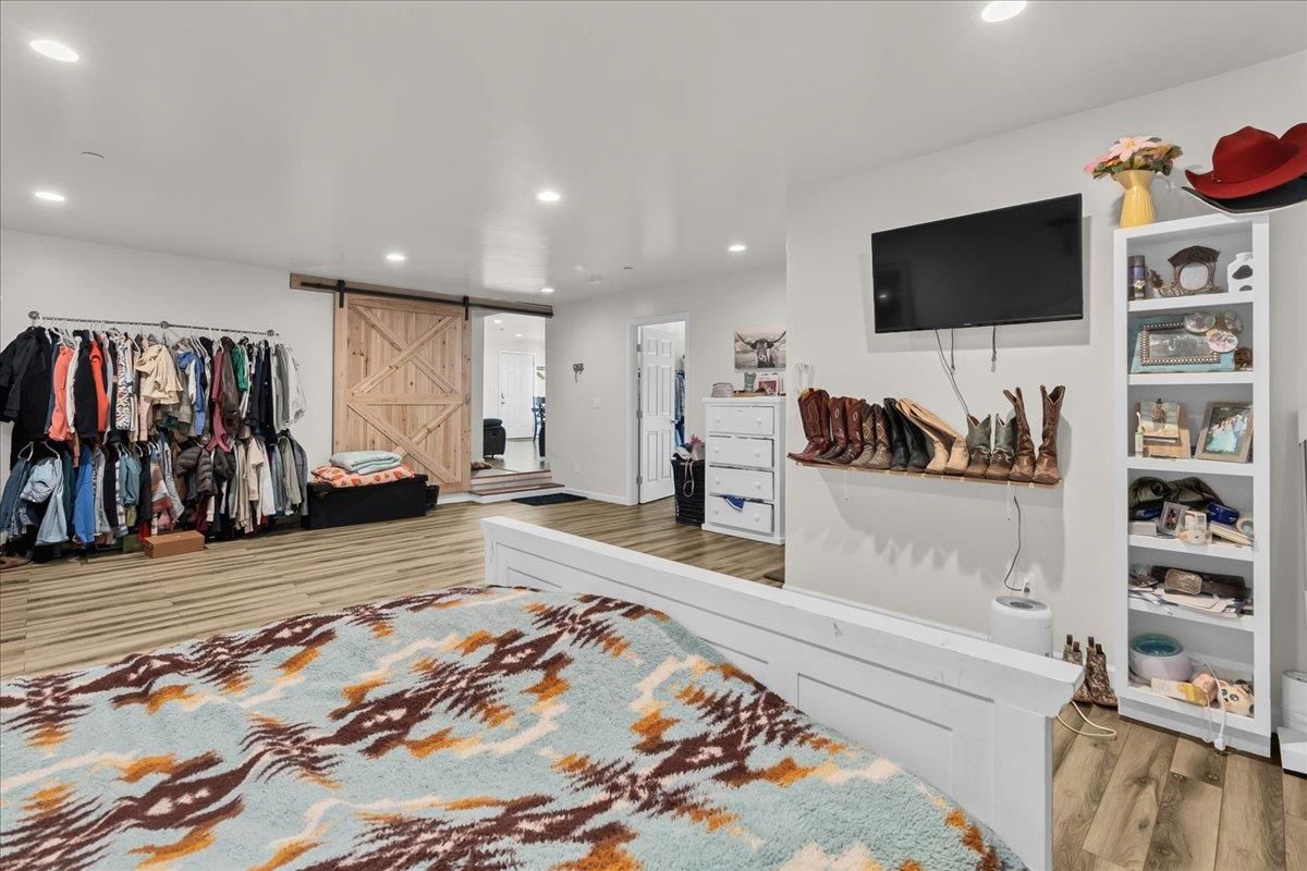 Interior, Recessed Lighting, Walk-in Closets, Wood Texture Flooring