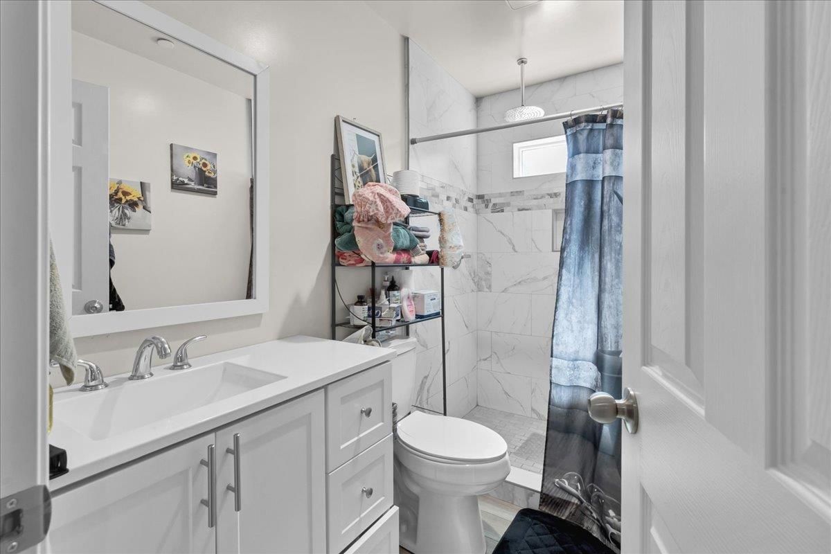 Bathroom, Interior, Marble Walls