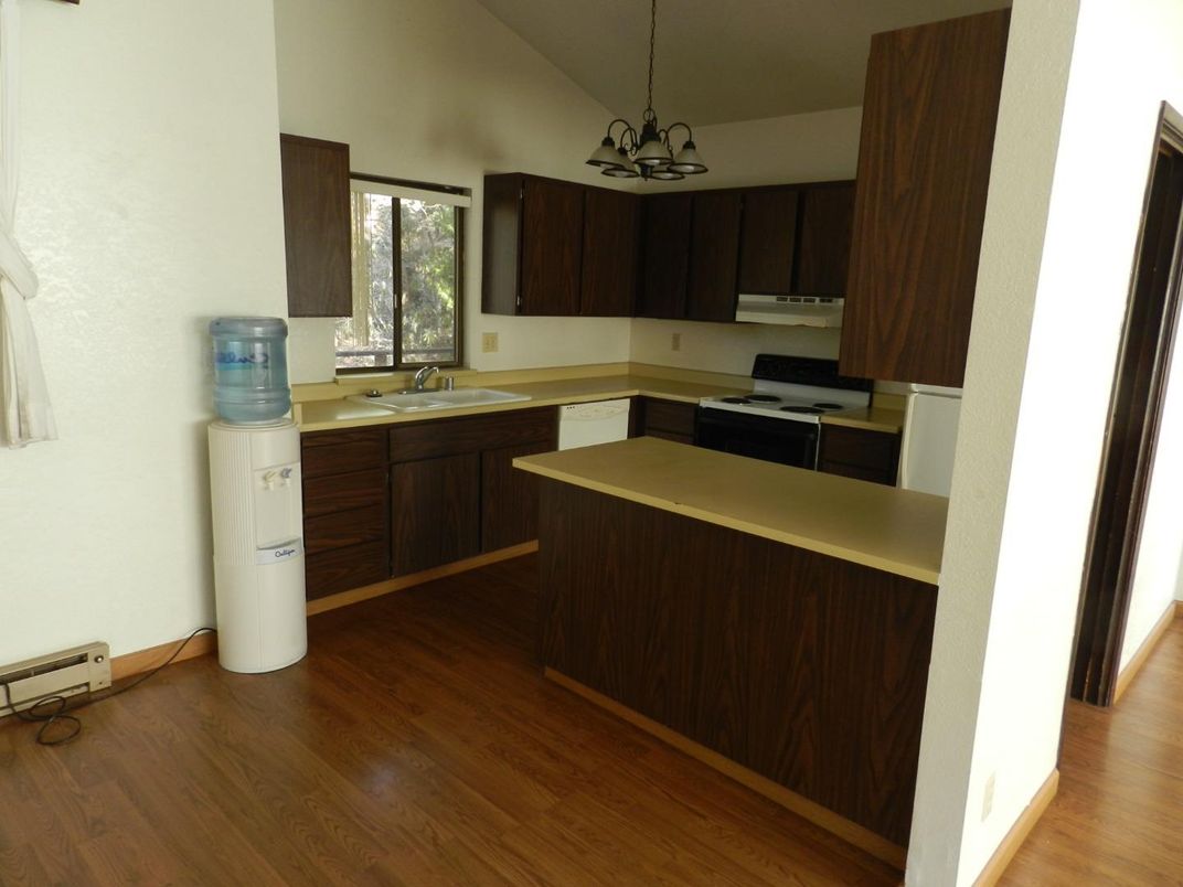 Interior, Kitchen, Pendant Lights, Wood Texture Flooring