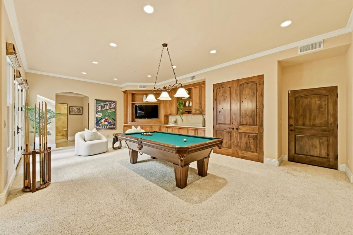 Billiard Table, Chandelier, Game Room, Interior, Pendant Lights, Recessed Lighting