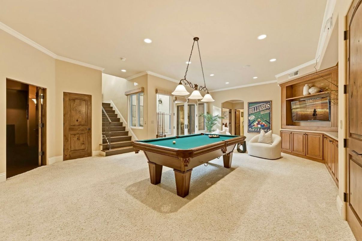 Billiard Table, Chandelier, Game Room, Interior, Pendant Lights, Recessed Lighting