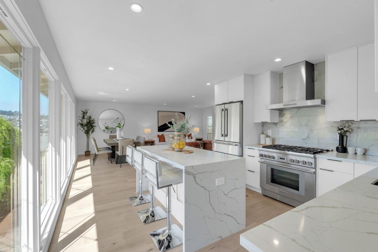 Dining room, Interior, Kitchen, Recessed Lighting, Stainless Steel Appliances, Wood Texture Flooring