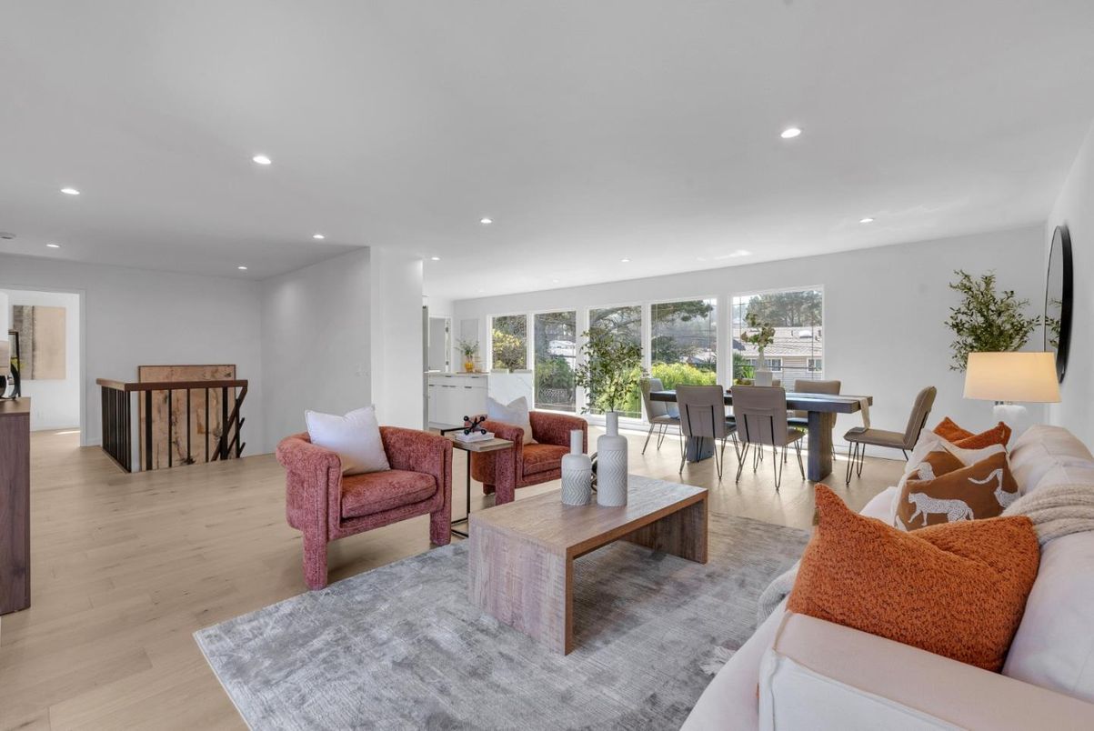 Dining room, Interior, Living room, Recessed Lighting, Wood Texture Flooring