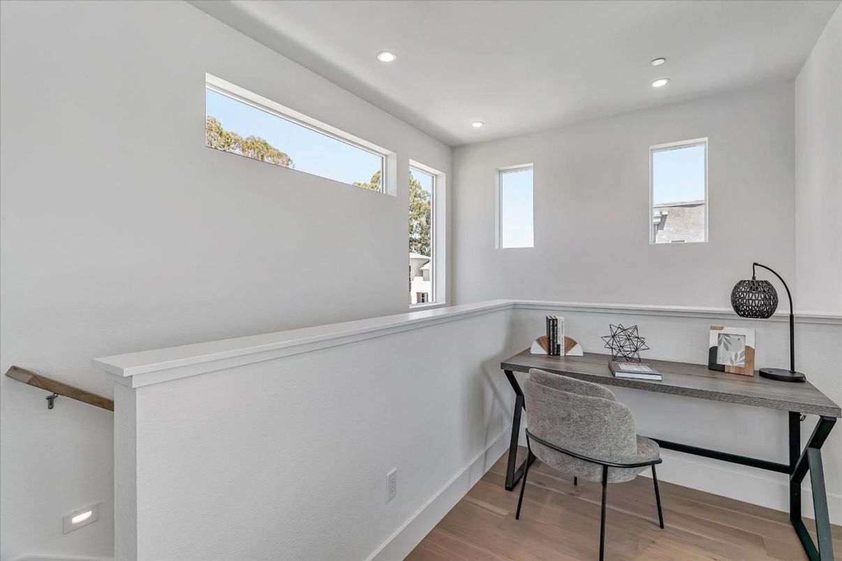 Home Office, Interior, Recessed Lighting, Wood Texture Flooring