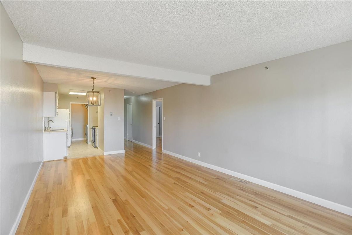 Chandelier, Empty room, Interior, Pendant Lights, Wood Texture Flooring