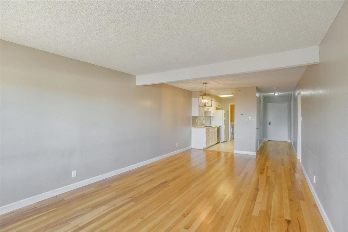 Chandelier, Empty room, Interior, Pendant Lights, Wood Texture Flooring