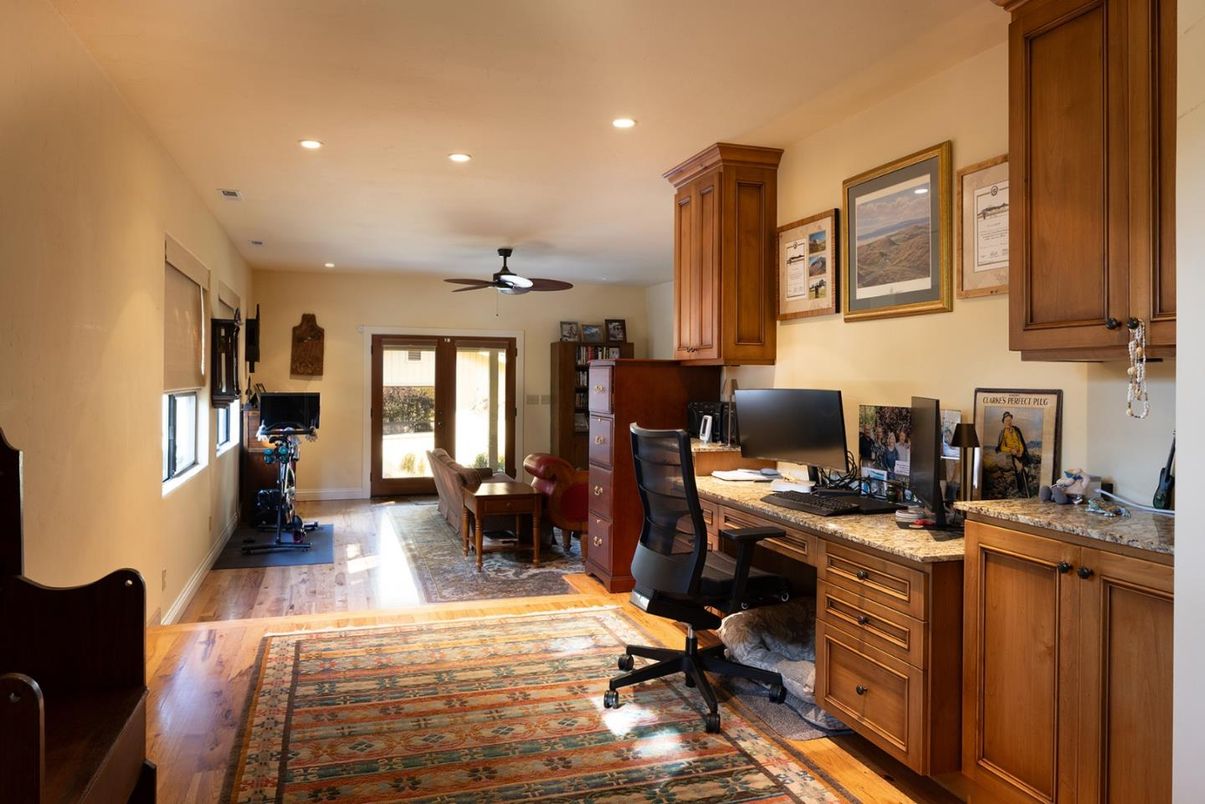 Home Office, Interior, Recessed Lighting, Wood Texture Flooring