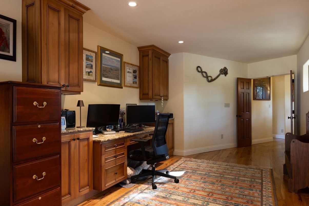 Home Office, Interior, Recessed Lighting, Wood Texture Flooring