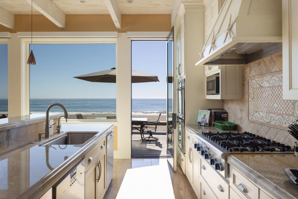 Interior, Kitchen, Stainless Steel Appliances, Water