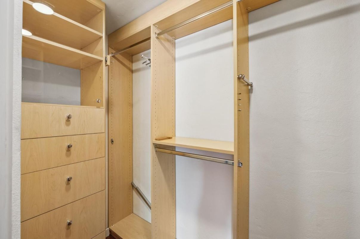 Interior, Recessed Lighting, Walk-in Closets