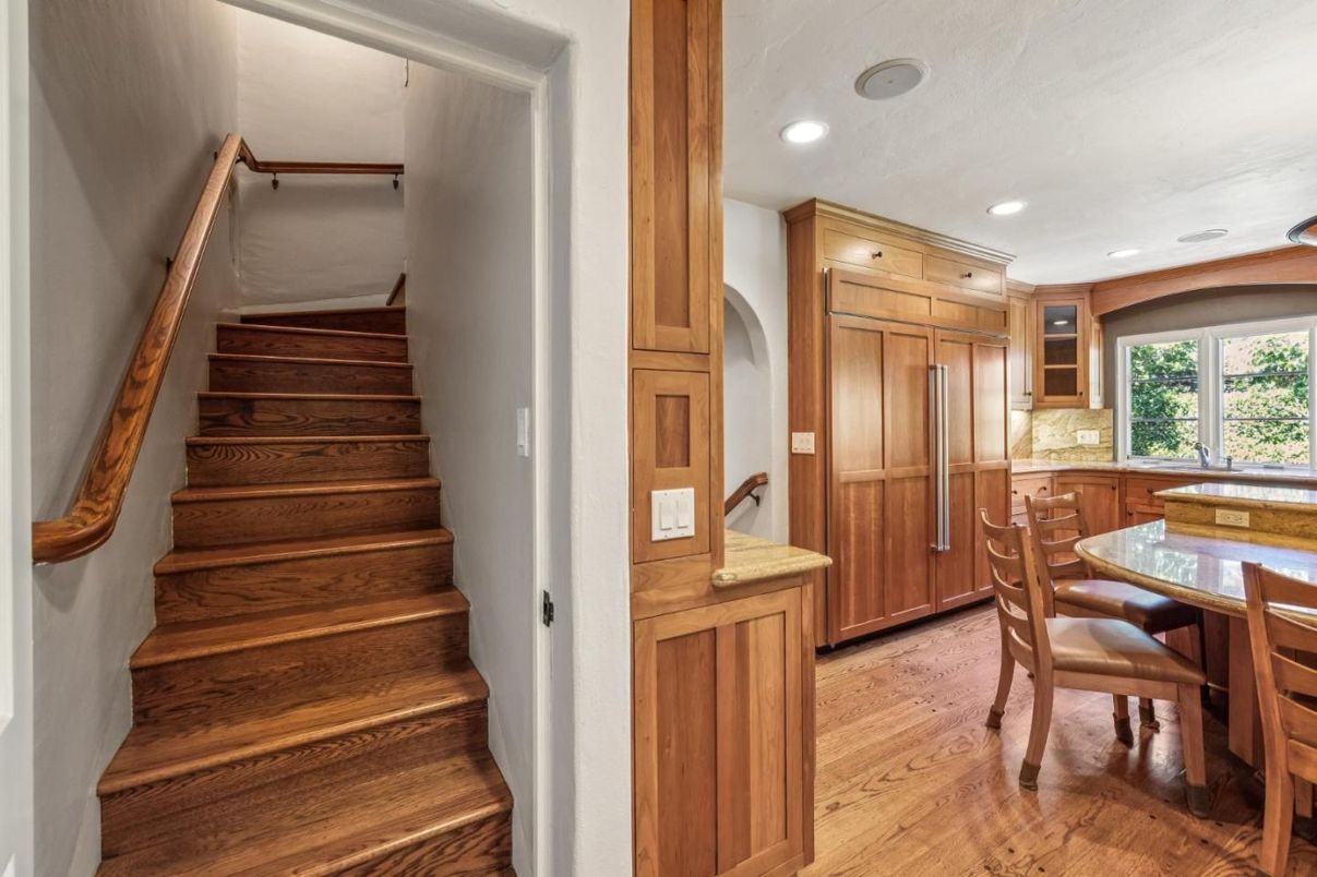Dining room, Interior, Recessed Lighting, Wood Texture Flooring