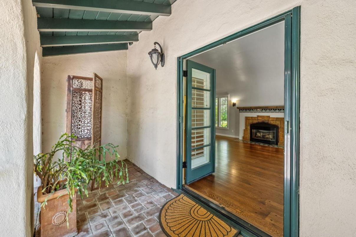 Fireplace, Interior, Wood Texture Flooring