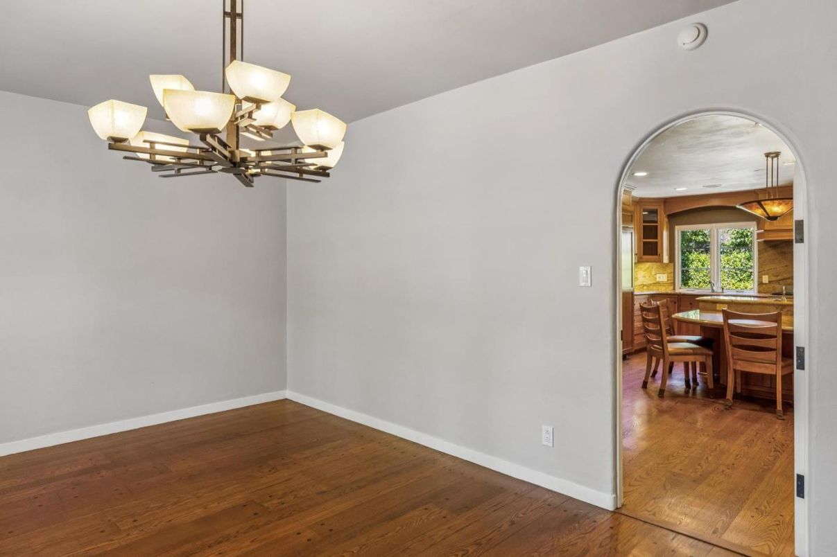 Chandelier, Dining room, Interior, Pendant Lights, Recessed Lighting, Wood Texture Flooring