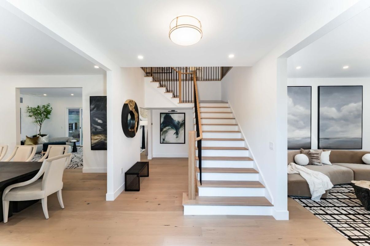 Dining room, Interior, Living room, Recessed Lighting, Wood Texture Flooring