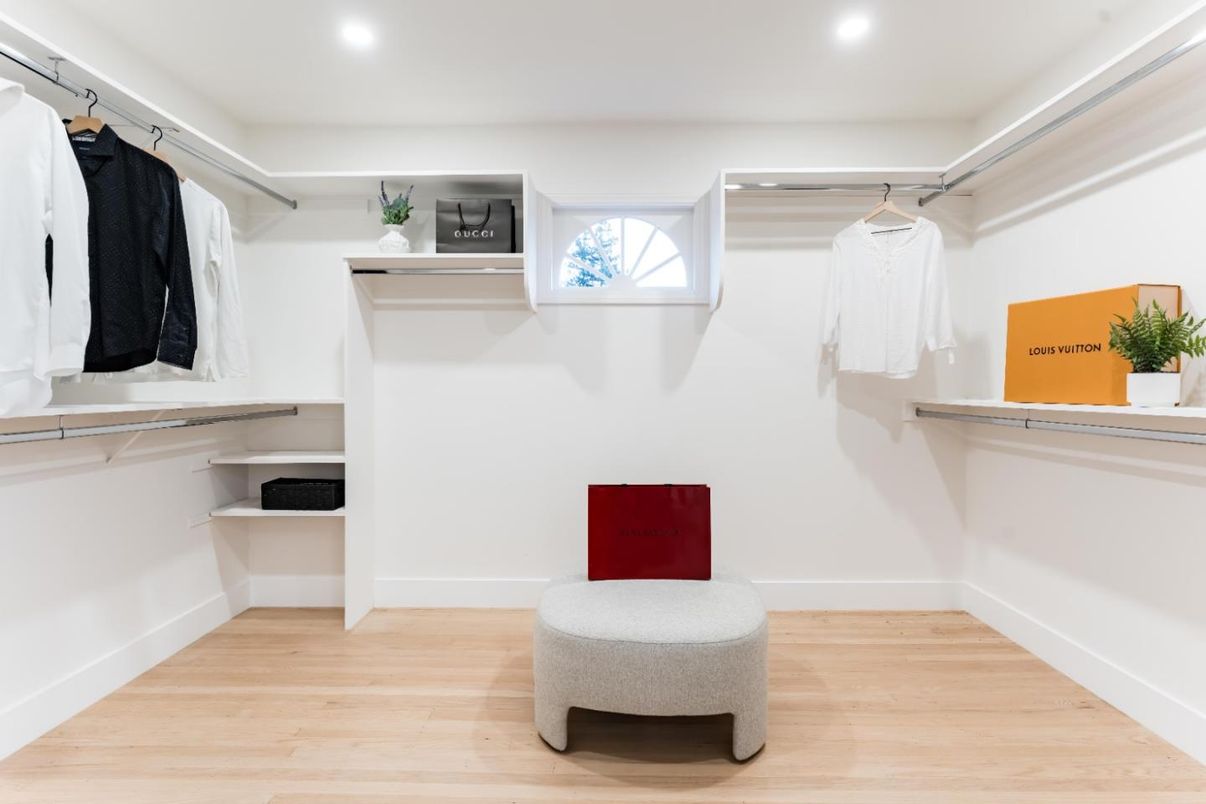 Interior, Recessed Lighting, Walk-in Closets, Wood Texture Flooring