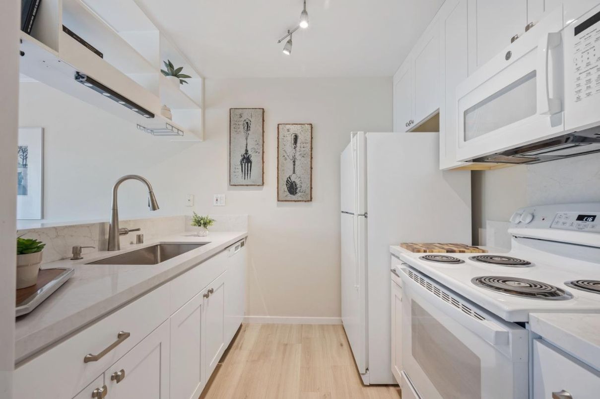 Interior, Kitchen, Wood Texture Flooring