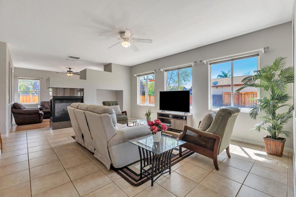 Fireplace, Interior, Living room