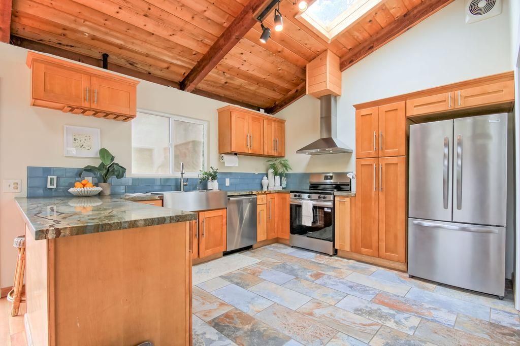 Interior, Kitchen, Stainless Steel Appliances, Wooden Beams, Wooden Ceilings