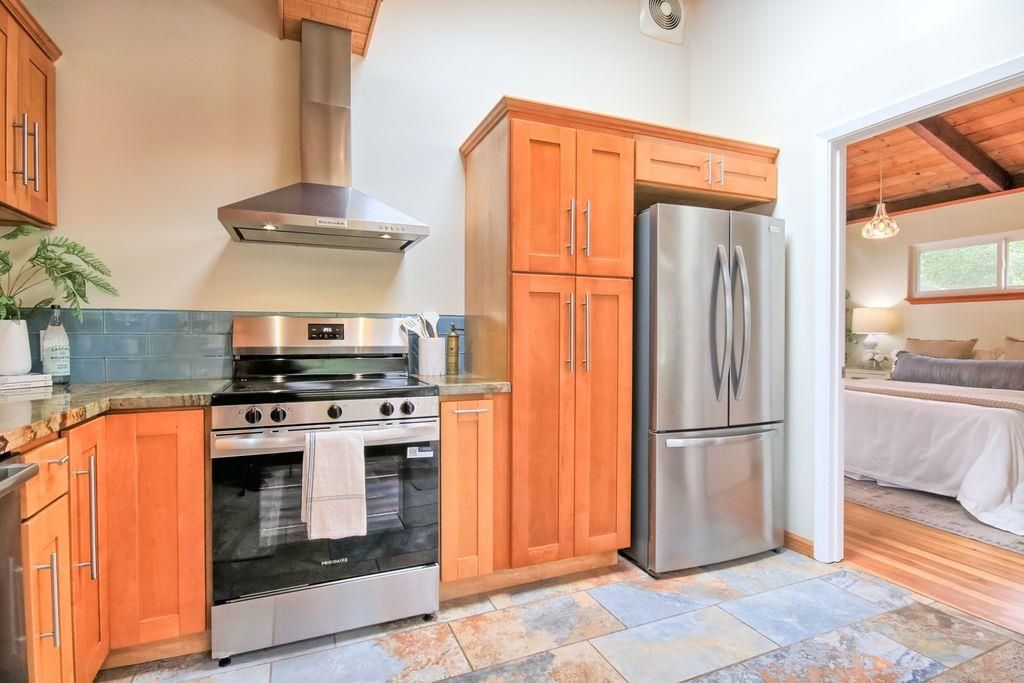Bedroom, Interior, Kitchen, Pendant Lights, Stainless Steel Appliances, Wooden Ceilings, Wood Texture Flooring