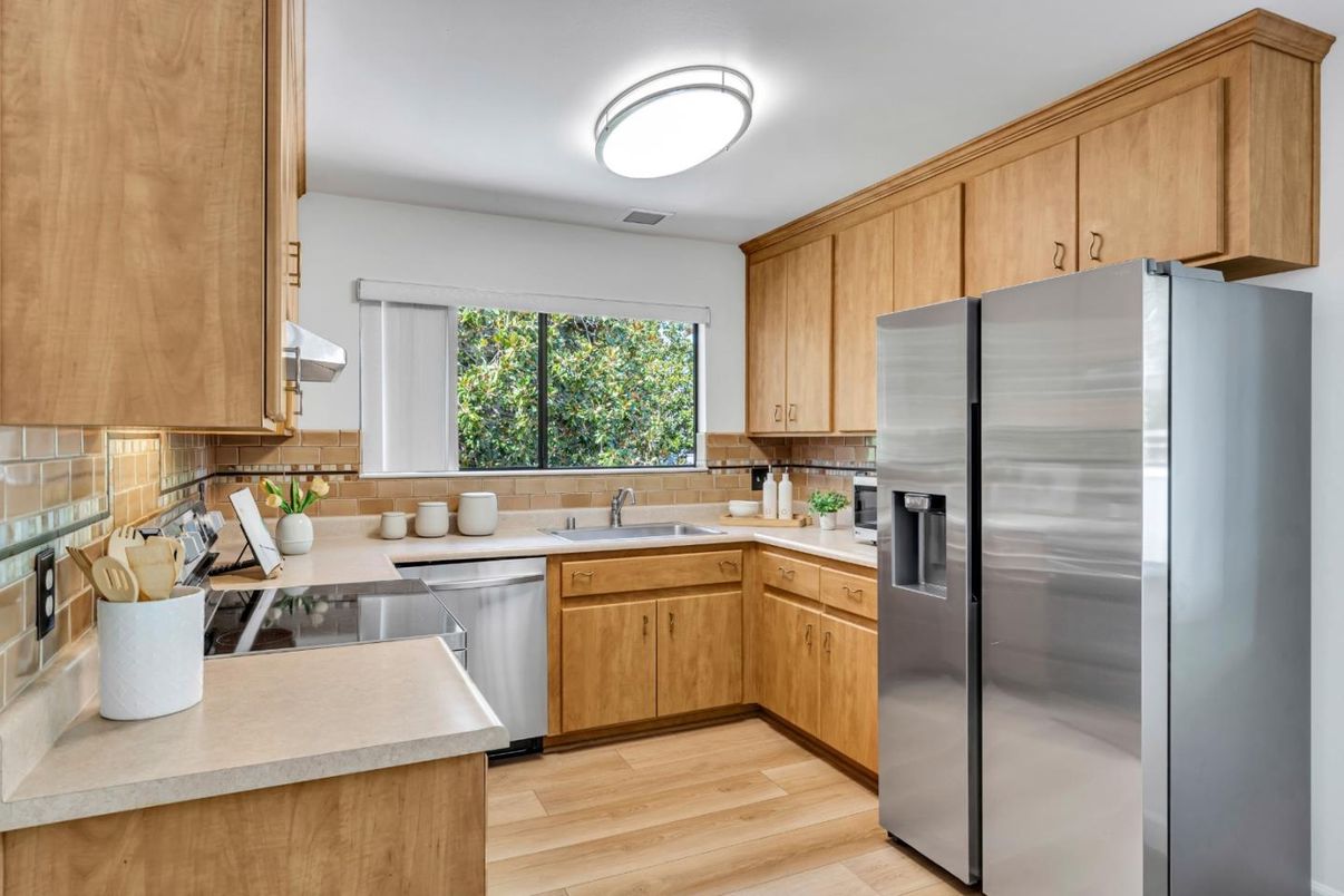 Interior, Kitchen, Stainless Steel Appliances, Wood Texture Flooring