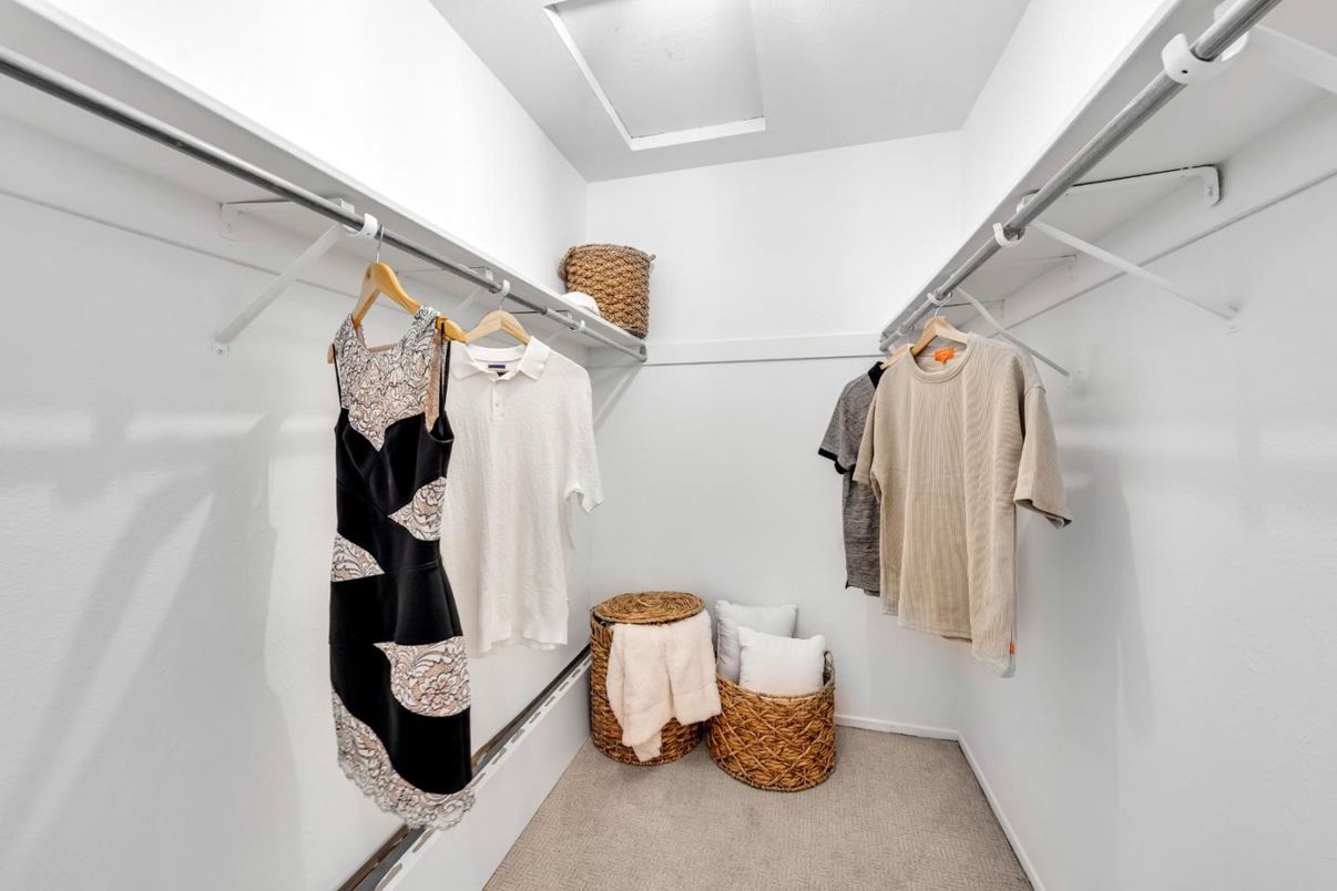 Interior, Walk-in Closets