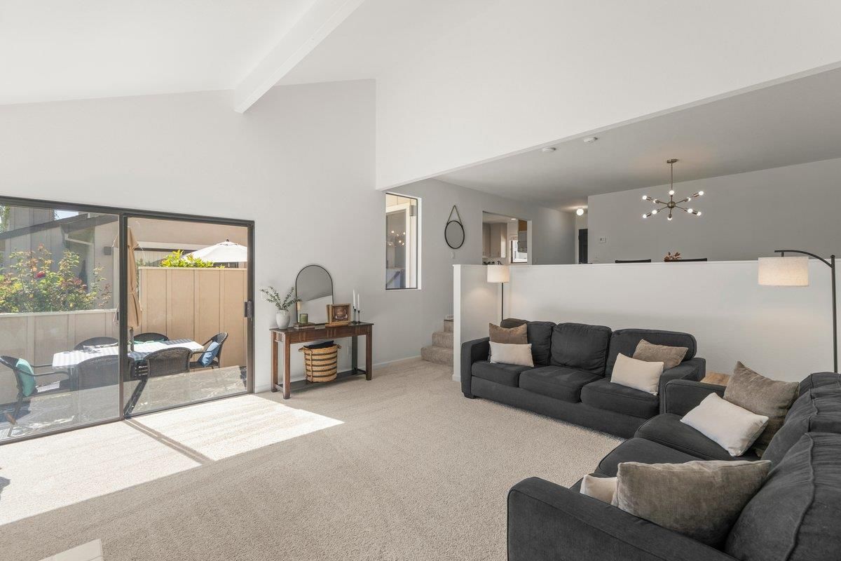 Interior, Living room, Pendant Lights