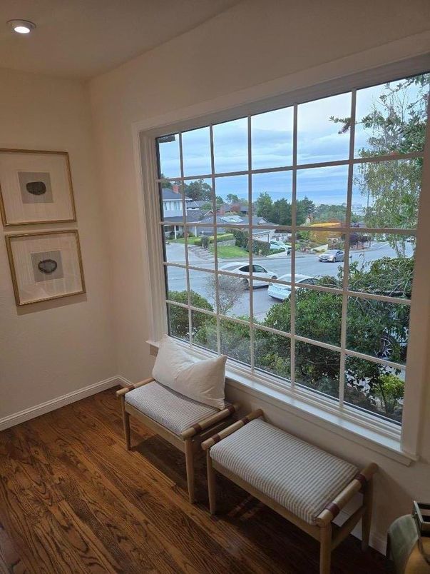 Interior, Recessed Lighting, Water, Wood Texture Flooring
