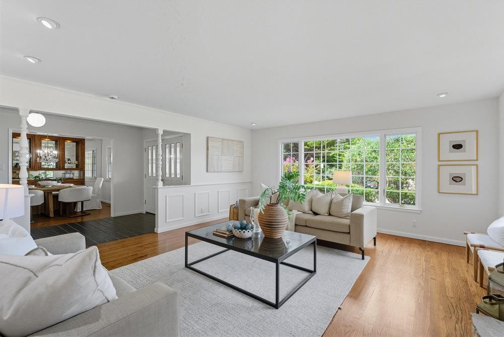Dining room, Interior, Living room, Recessed Lighting, Wood Texture Flooring